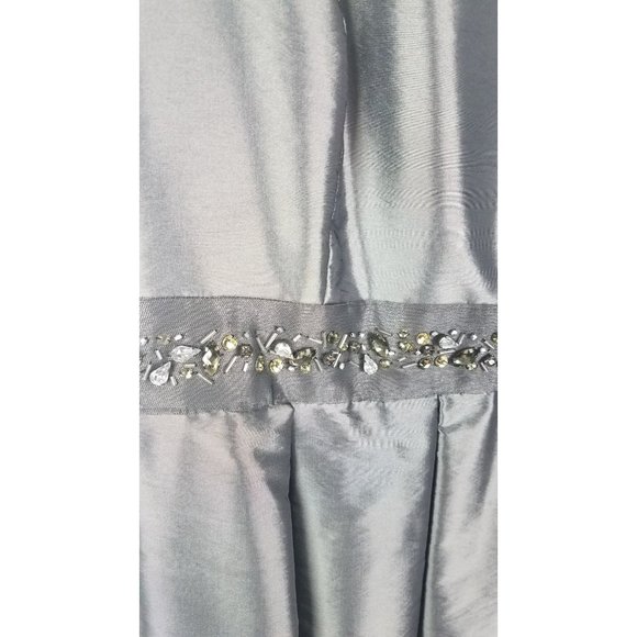 Eliza J. New York Sz. 10 Grey Metallic Sleeveless Fit & Flare Rhinestone Detail - Picture 4 of 9